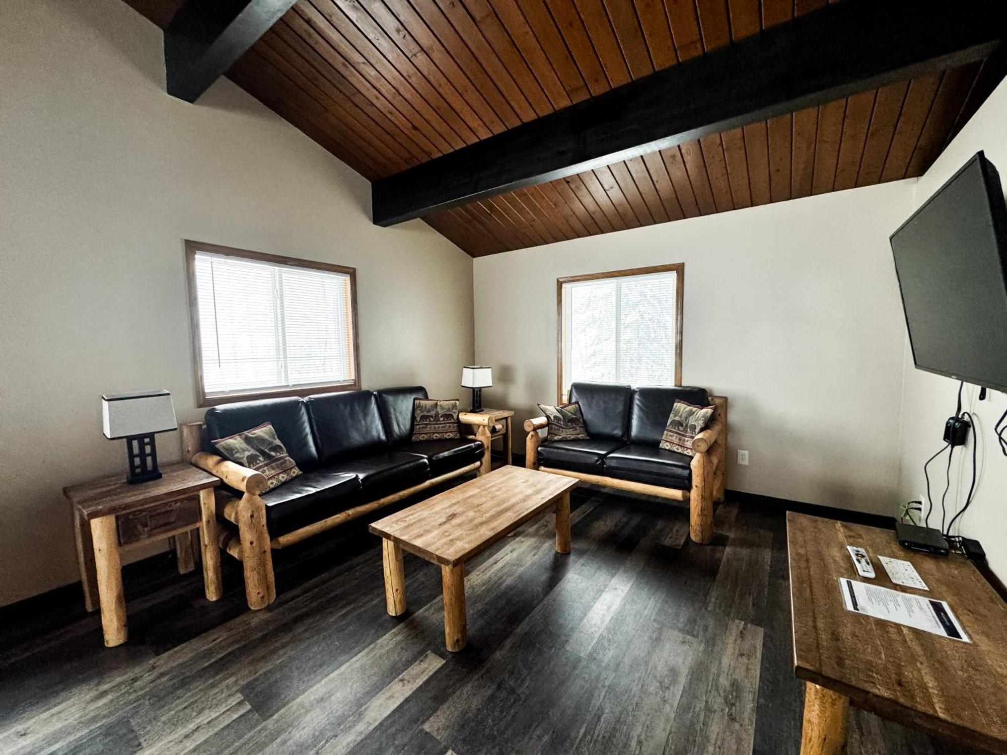 Pine Mountain Resort Айрон-Маунтин Экстерьер фото